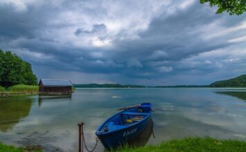 Wyjątkowy weekend na Mazurach – jak warto go spędzić? Niezapomniany pobyt na Mazurach