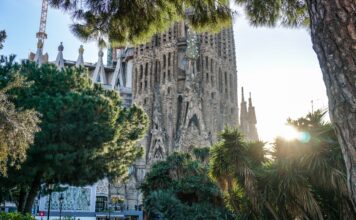 Sagrada Familia – największa atrakcja Barcelony kościół sagrada familia w barcelonie